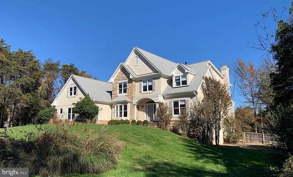 5 Acres of Residential Land with Home for Lease in Great Falls, Virginia