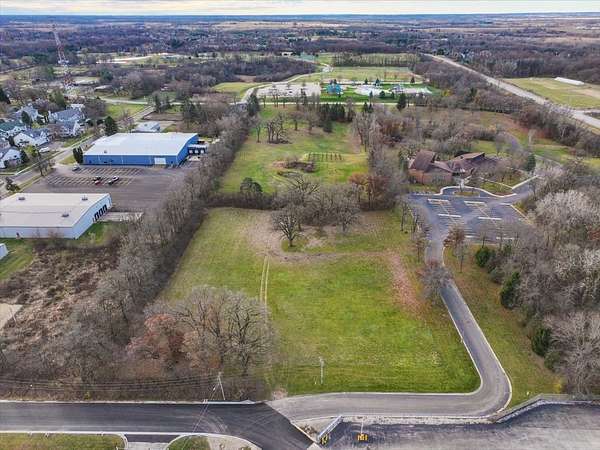 10 Acres of Residential Land for Sale in Woodstock, Illinois