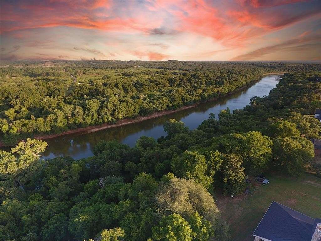 0.9 Acres of Residential Land for Sale in Granbury, Texas