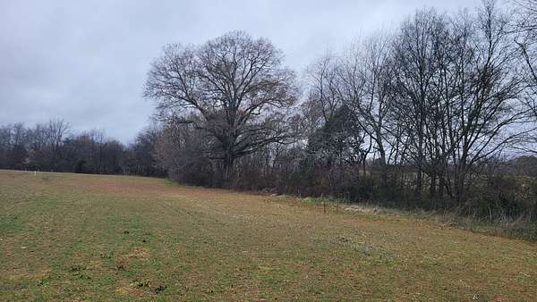 5 Acres of Residential Land for Sale in Woodbury, Tennessee