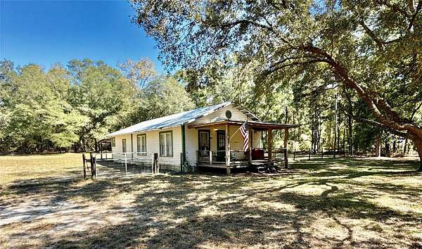 1.52 Acres of Residential Land with Home for Sale in Fort White, Florida