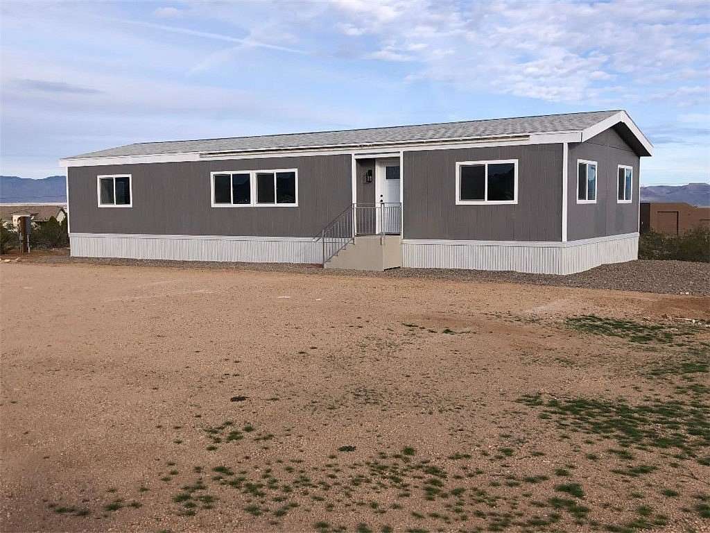 2.35 Acres of Residential Land with Home for Sale in Golden Valley, Arizona