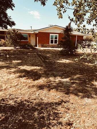 2 Acres of Improved Residential Land for Sale in Snyder, Texas