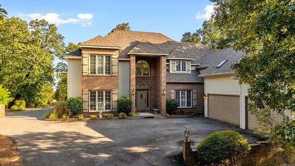 3.39 Acres of Residential Land with Home for Sale in Greenbrier, Arkansas