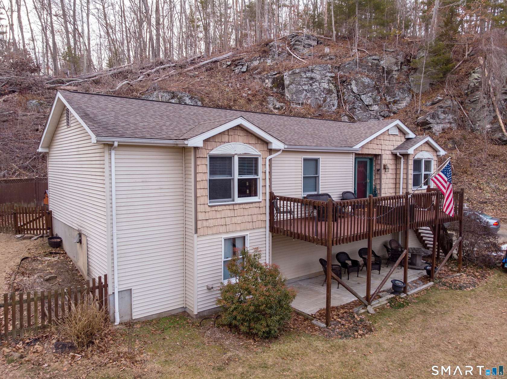 3.18 Acres of Residential Land with Home for Sale in Pomfret, Connecticut