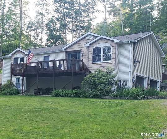 3.18 Acres of Residential Land with Home for Sale in Pomfret, Connecticut