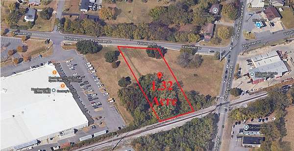 1.32 Acres of Mixed-Use Land for Sale in Hendersonville, Tennessee