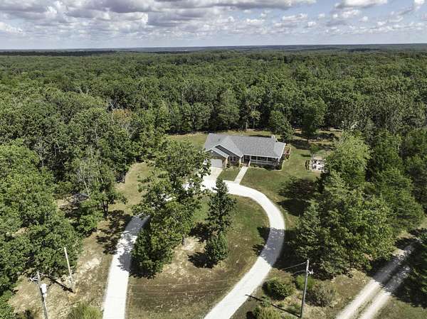 3.12 Acres of Residential Land with Home for Sale in Marshfield, Missouri