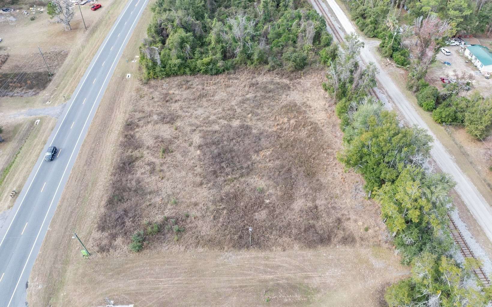 1.14 Acres of Commercial Land for Sale in Live Oak, Florida