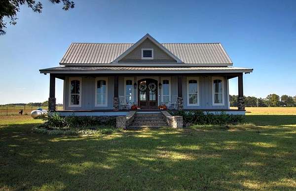 3 Acres of Residential Land with Home for Sale in Headland, Alabama