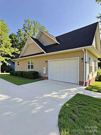 18 Acres of Land with Home for Sale in Heath Springs, South Carolina