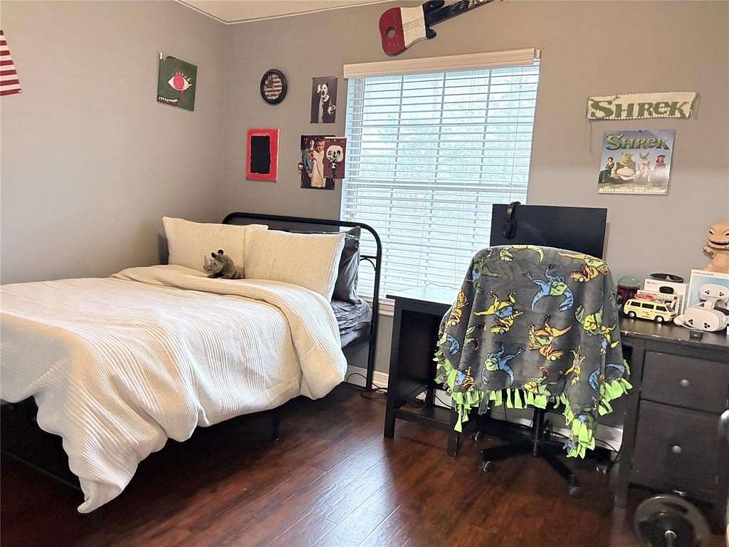 19.5 Acres of Land for Sale in Weatherford, Texas