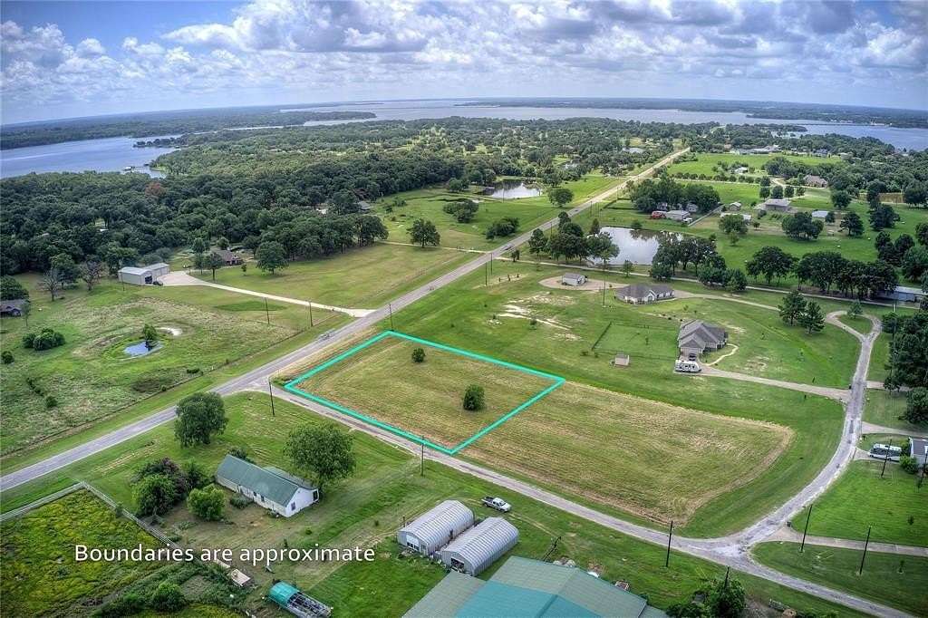 1.2 Acres of Residential Land for Sale in Emory, Texas