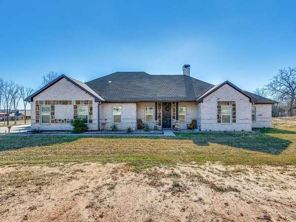 2 Acres of Residential Land with Home for Sale in Weatherford, Texas