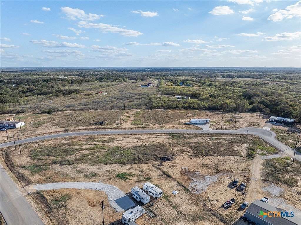 1 Acre of Residential Land for Sale in Dale, Texas