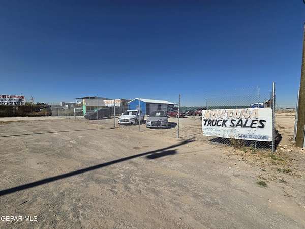 0.9 Acres of Commercial Land for Lease in El Paso, Texas