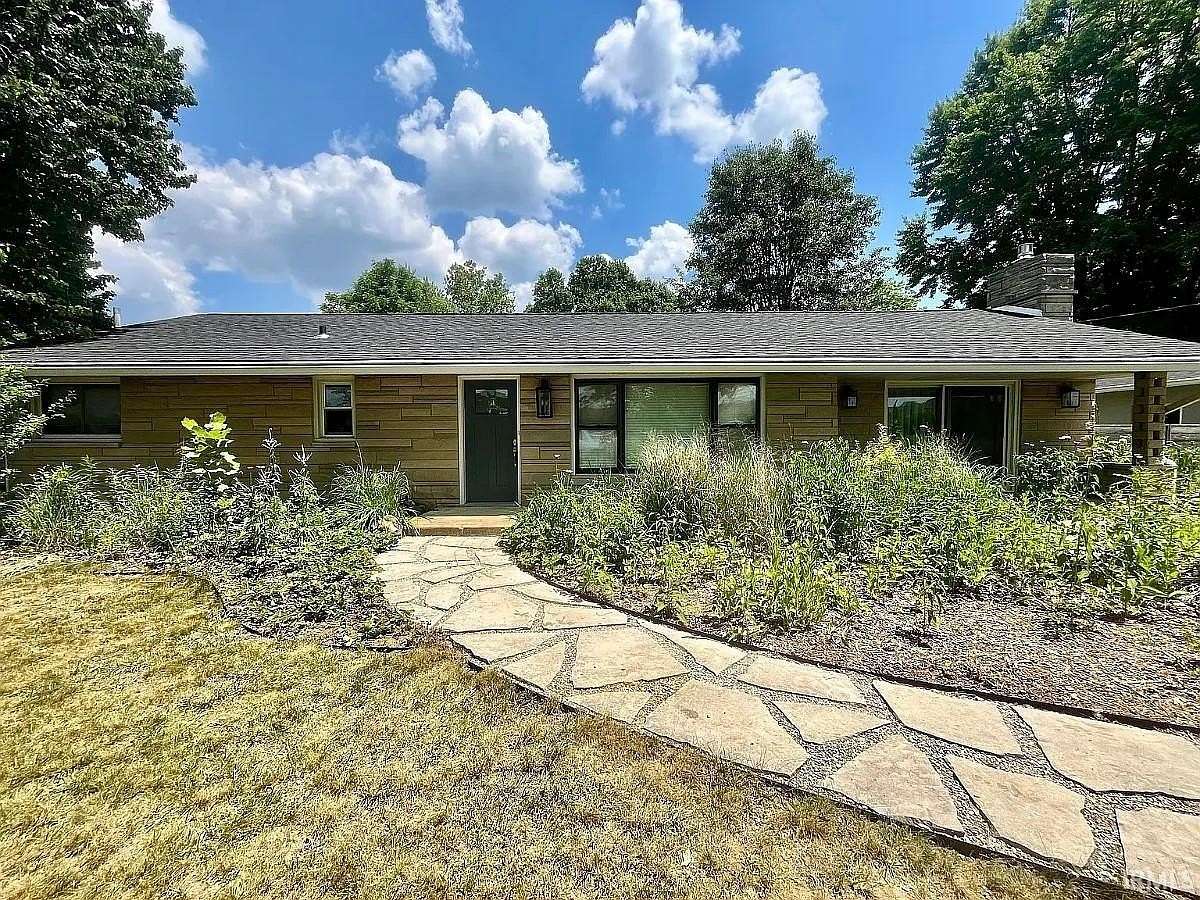 3 Acres of Residential Land with Home for Lease in Bloomington, Indiana