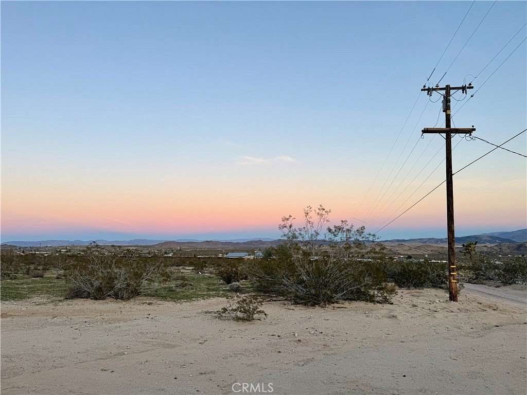 2.5 Acres of Land for Sale in Joshua Tree, California