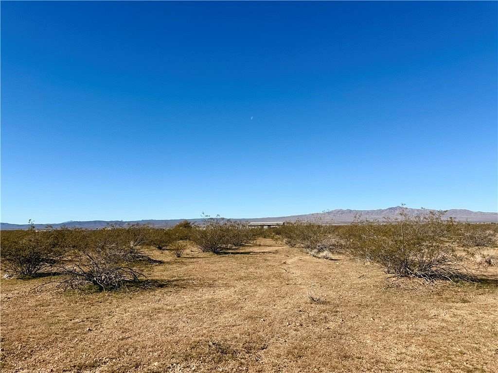 2.5 Acres of Residential Land for Sale in Dolan Springs, Arizona