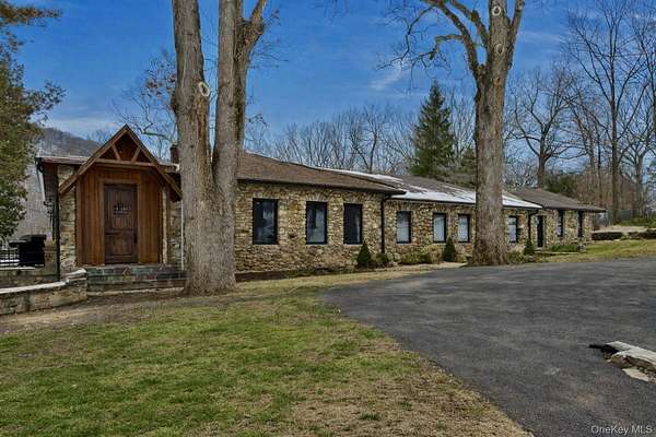 4.8 Acres of Residential Land with Home for Sale in Tomkins Cove, New York