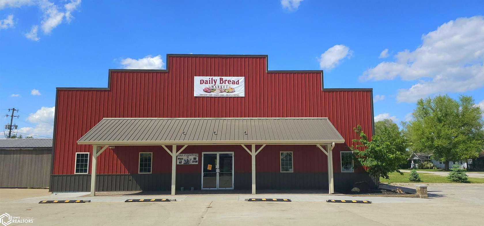 0.7 Acres of Commercial Land for Sale in Cincinnati, Iowa