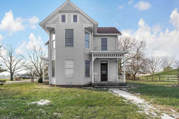 2.6 Acres of Residential Land with Home for Sale in Frankfort, Ohio