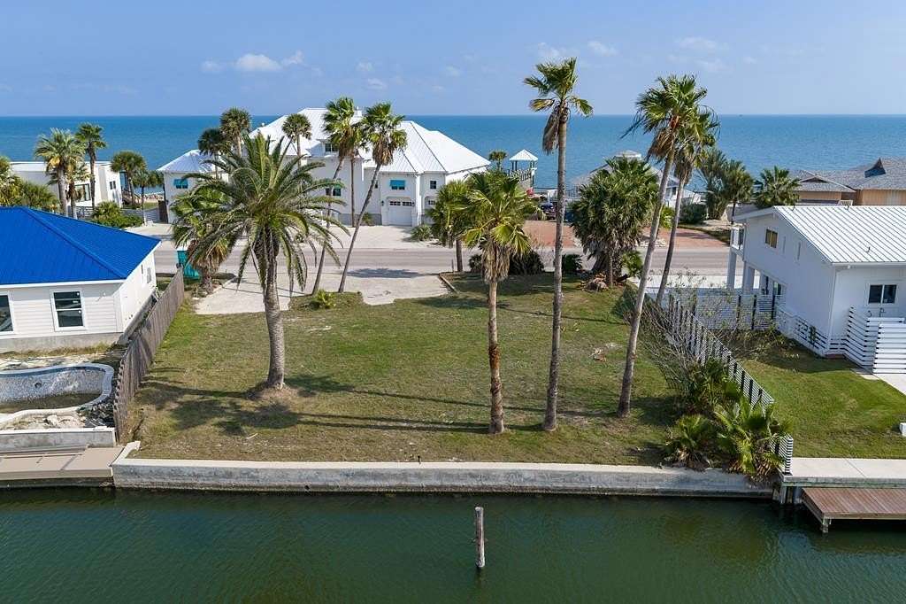 0.17 Acres of Residential Land for Sale in Rockport, Texas