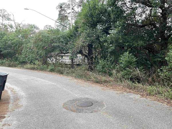 1.44 Acres of Residential Land for Sale in Tallahassee, Florida