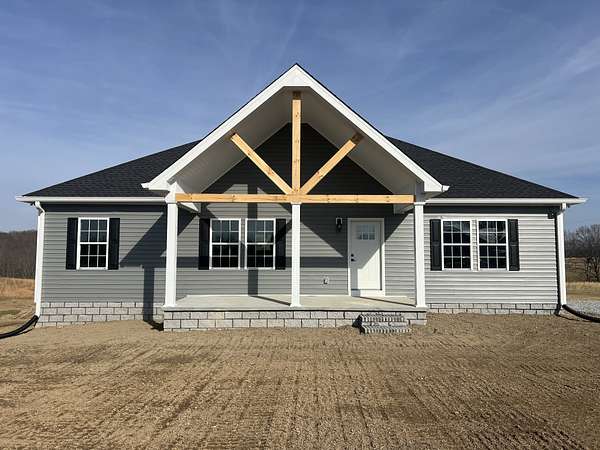 1.73 Acres of Land with Home for Sale in Red Boiling Springs, Tennessee