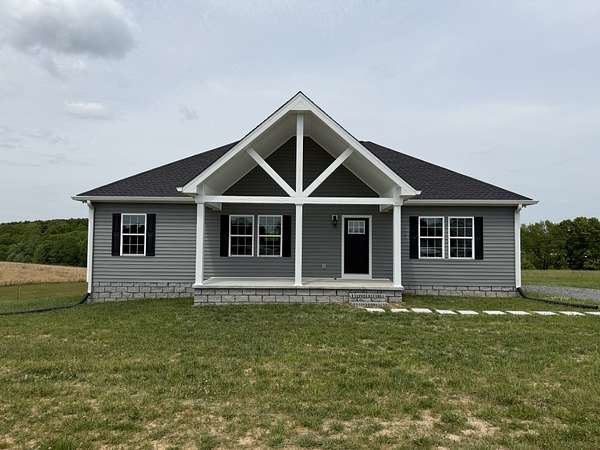 1.73 Acres of Land with Home for Sale in Red Boiling Springs, Tennessee