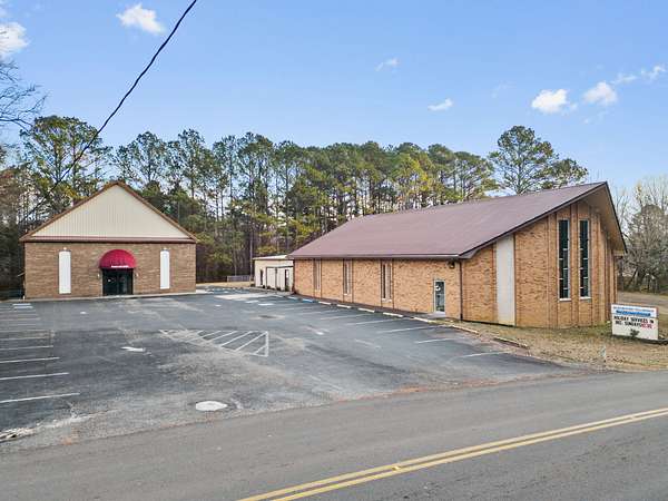 4.2 Acres of Improved Commercial Land for Sale in Cleveland, Tennessee