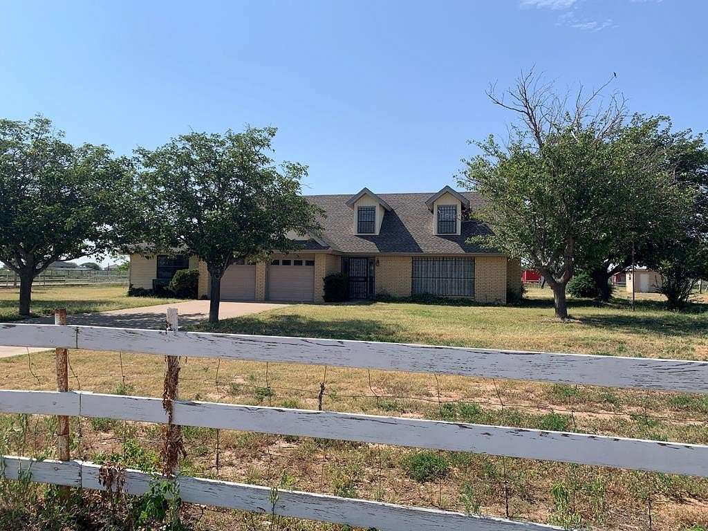 2.27 Acres of Residential Land with Home for Lease in Odessa, Texas