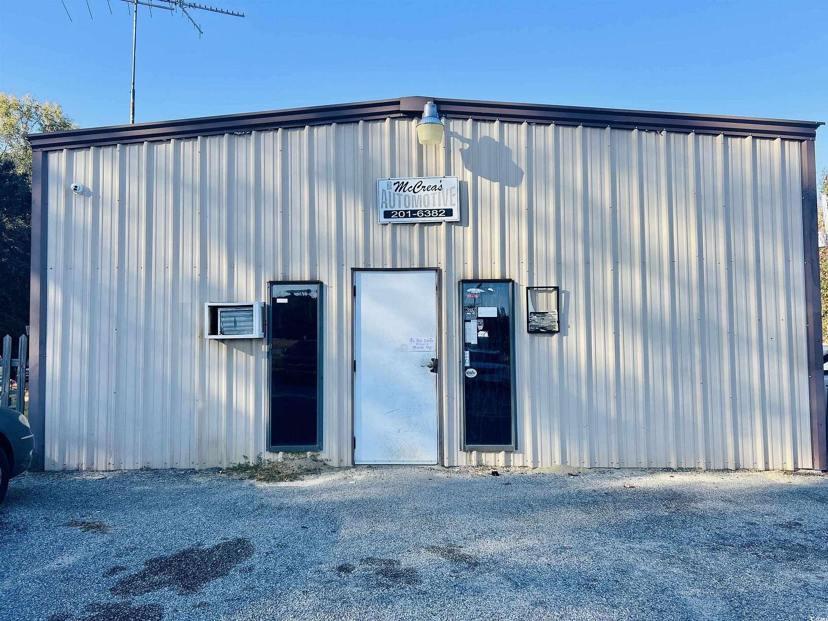 2 Acres of Improved Commercial Land for Sale in Kingstree, South Carolina