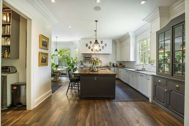 4 Acres of Residential Land with Home for Lease in Franklin, Tennessee