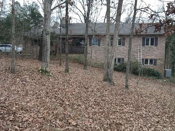 3 Acres of Residential Land with Home for Sale in Hot Springs, Arkansas