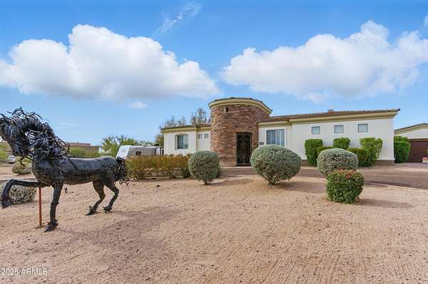 2.2 Acres of Residential Land with Home for Sale in Cave Creek, Arizona