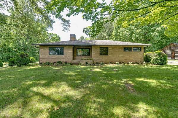 5.1 Acres of Residential Land with Home for Sale in Decatur, Tennessee