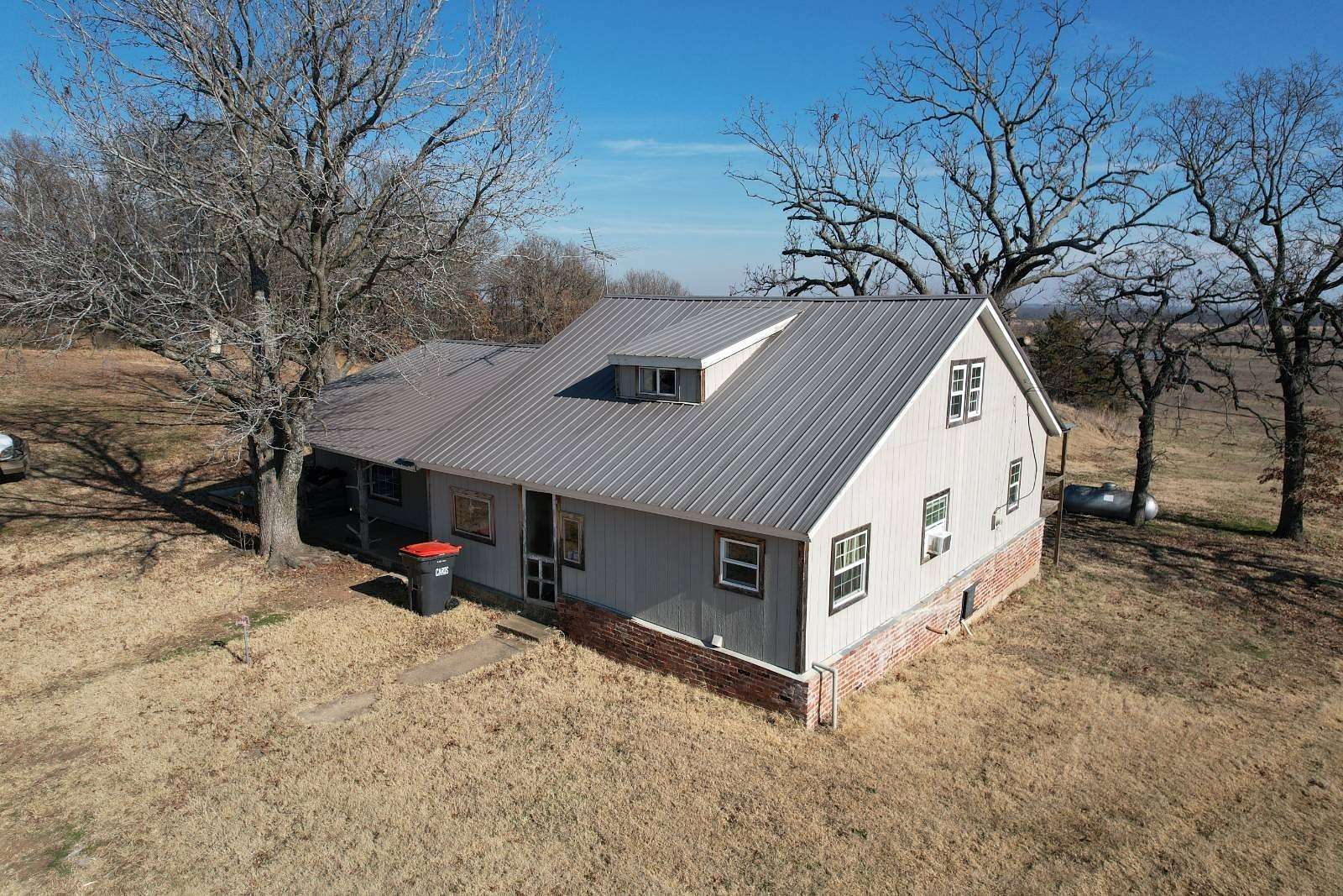 40 Acres of Land with Home for Sale in Vinita, Oklahoma