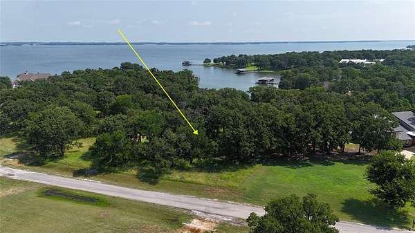 1 Acre of Residential Land for Sale in Streetman, Texas