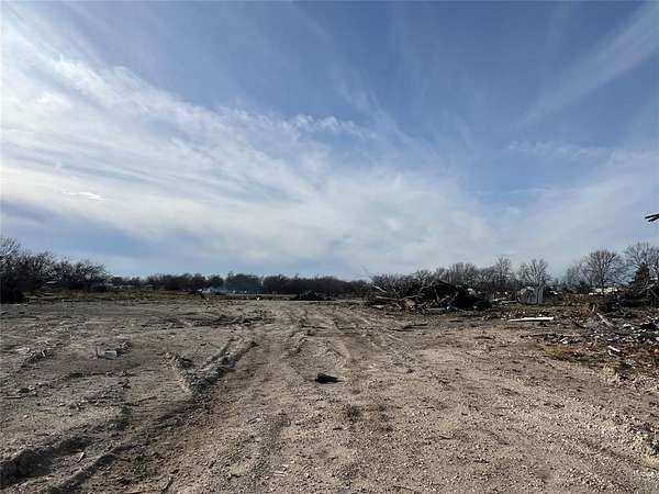 7.63 Acres of Land for Sale in Quinlan, Texas