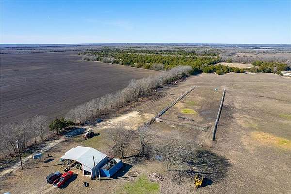 95.1 Acres of Agricultural Land for Sale in Honey Grove, Texas