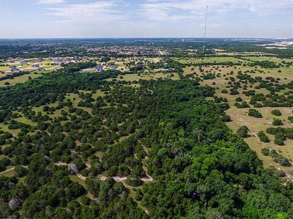 21.3 Acres of Land for Sale in Cedar Hill, Texas