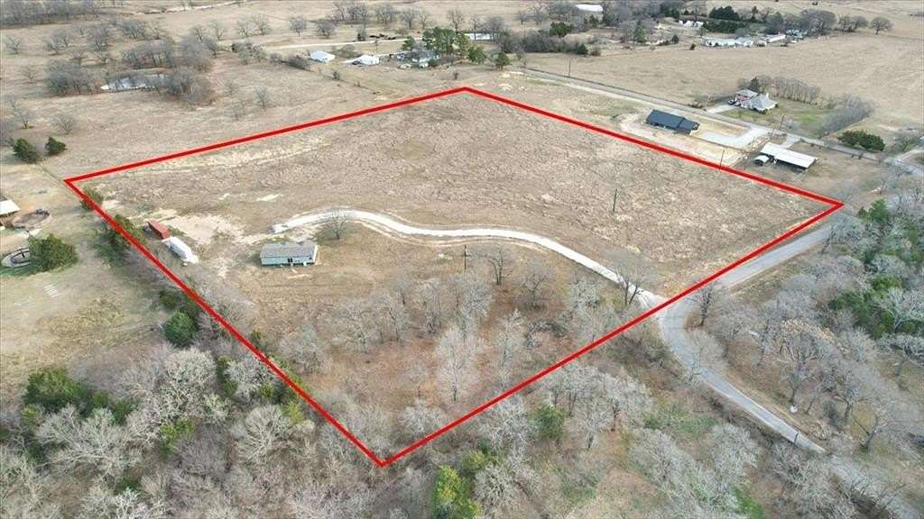 11.5 Acres of Land with Home for Sale in Sadler, Texas