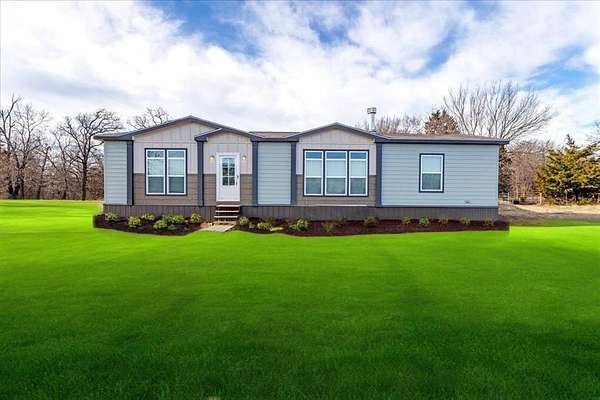 11.5 Acres of Land with Home for Sale in Sadler, Texas