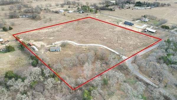 11.5 Acres of Land with Home for Sale in Sadler, Texas