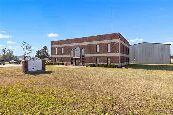 2 Acres of Mixed-Use Land for Sale in Wills Point, Texas