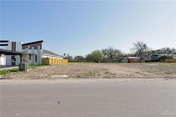 0.25 Acres of Mixed-Use Land for Sale in Edinburg, Texas