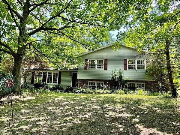 3.64 Acres of Residential Land with Home for Sale in Medina, Ohio