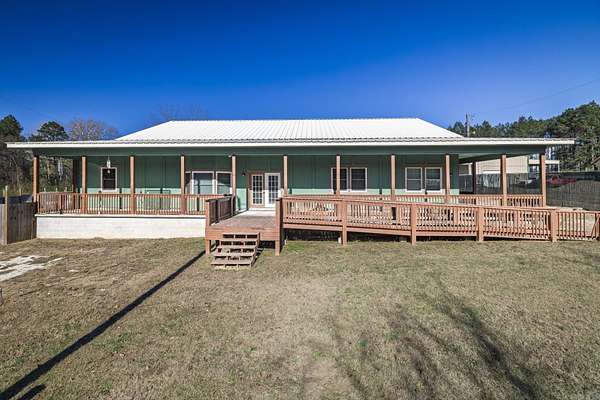 3.15 Acres of Land with Home for Sale in Malvern, Arkansas