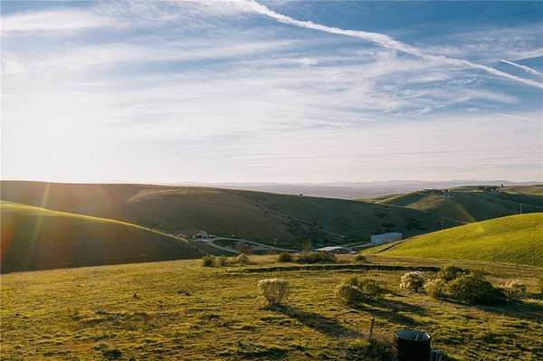 10 Acres of Land for Sale in Paso Robles, California